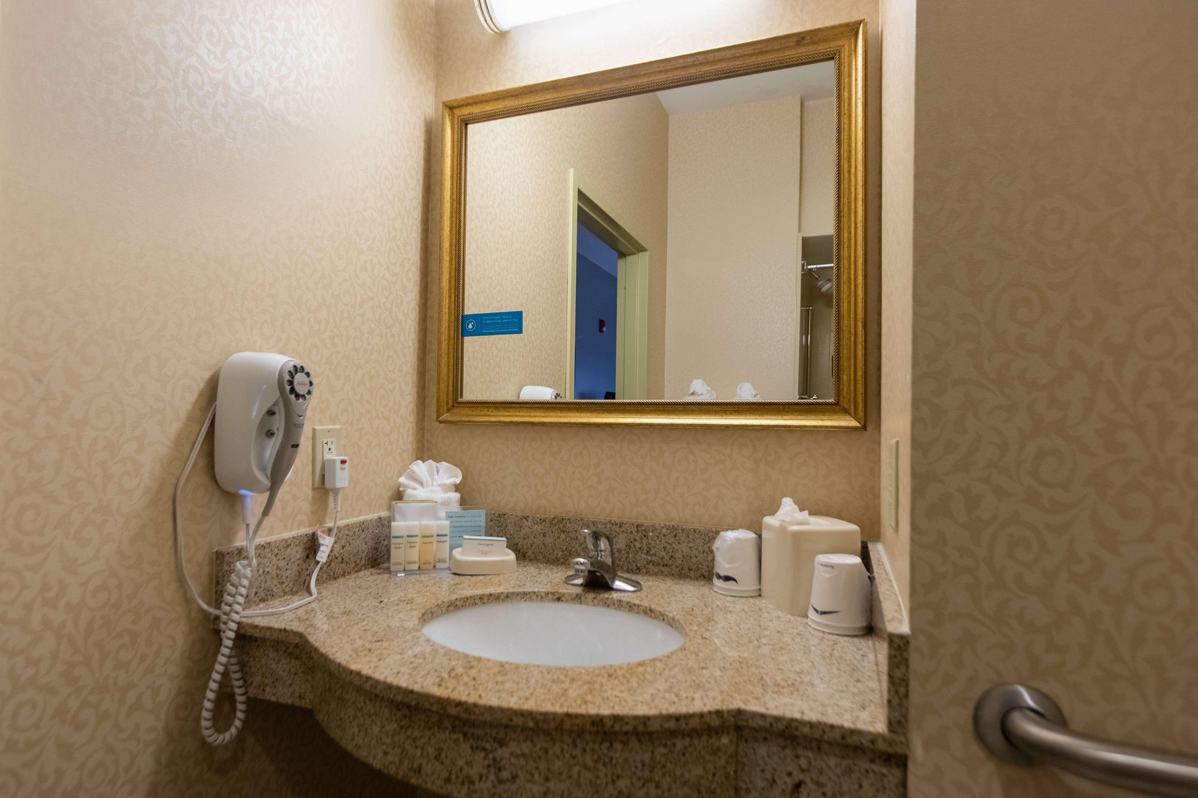 Hampton Inn Hadley-Amherst Area Esterno foto