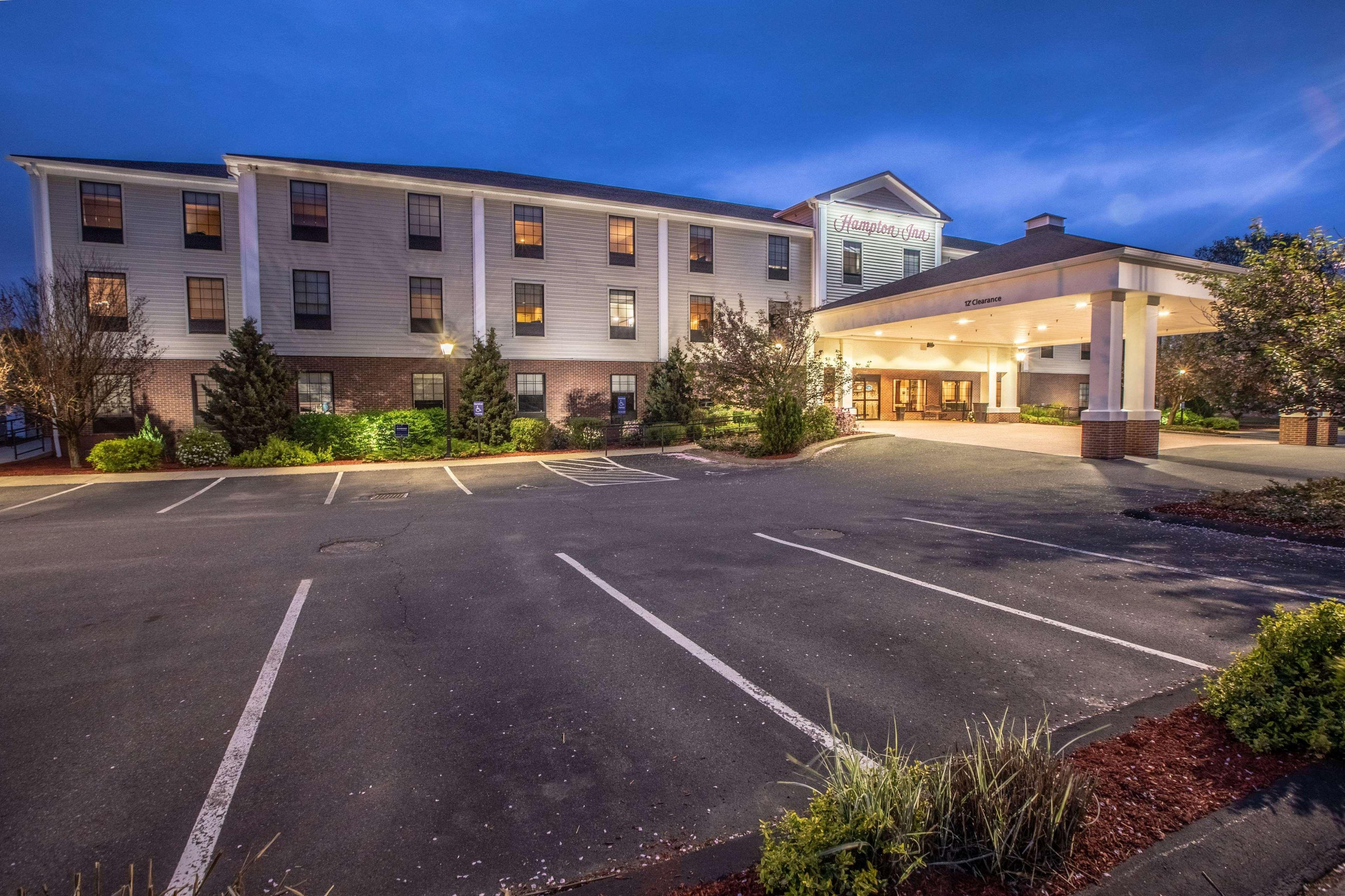 Hampton Inn Hadley-Amherst Area Esterno foto