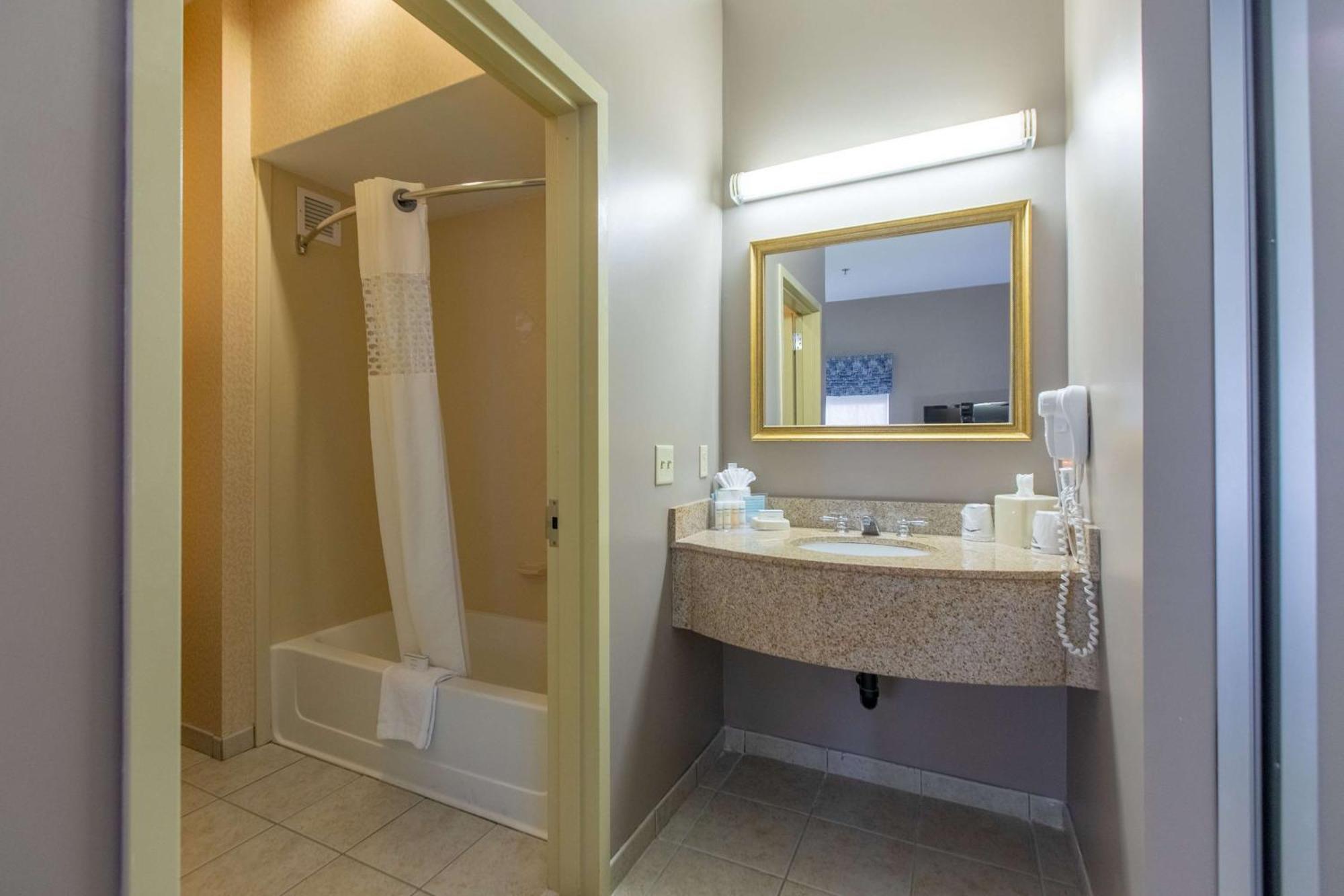 Hampton Inn Hadley-Amherst Area Esterno foto