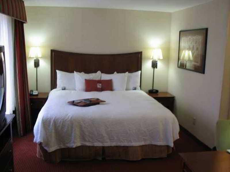 Hampton Inn Hadley-Amherst Area Esterno foto